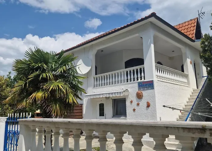 Delfini House